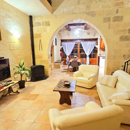 Charming Pool Side Cottage Xaghra Exterior photo