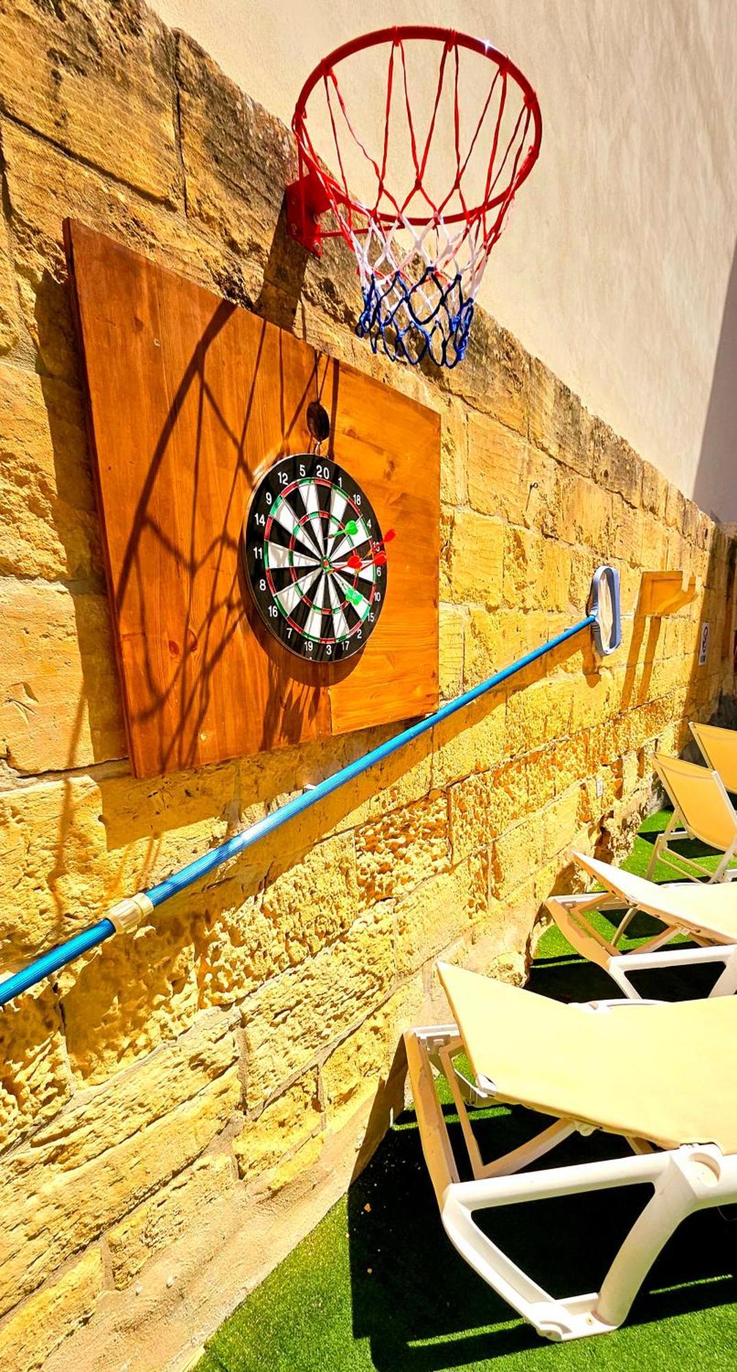 Charming Pool Side * Xaghra